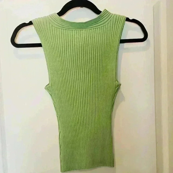 INC International Concepts Green Sleeveless Sweater Top - Picture 2 of 2